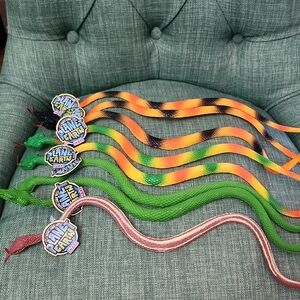 Set of 8 Toy Snakes